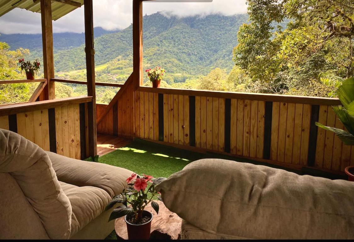 Vila Eden Treehouse Mindo Exteriér fotografie